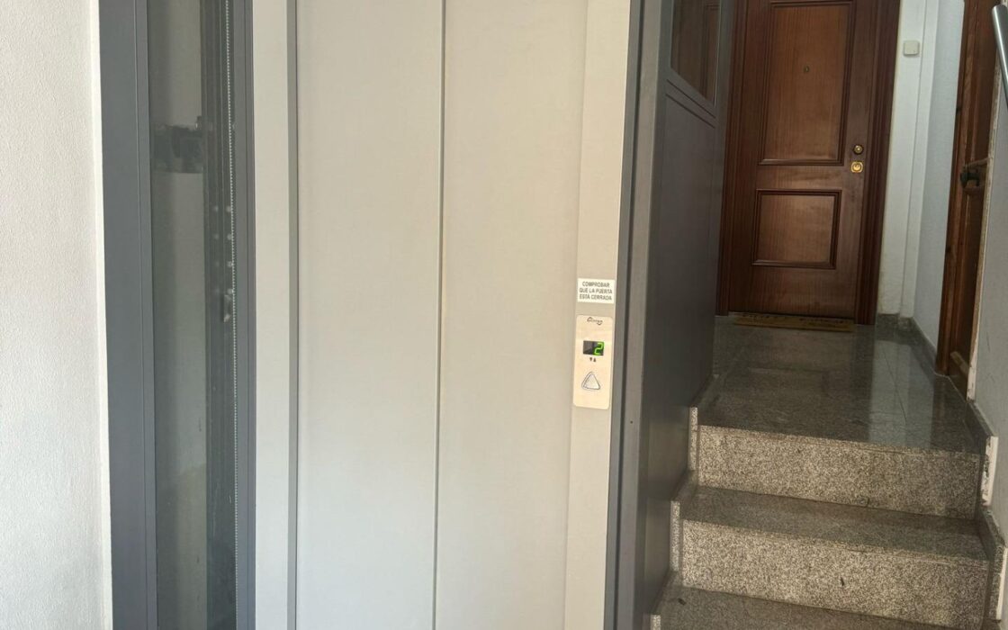 Просторная квартира 3 комнаты в Валенсии рядом с парком