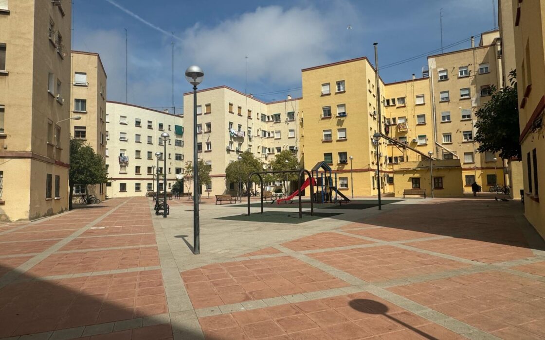 Просторная квартира 3 комнаты в Валенсии рядом с парком