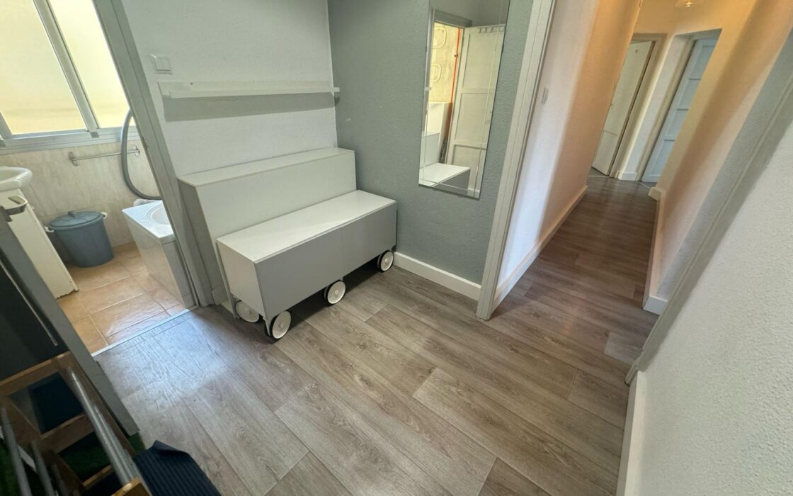 Просторная квартира 3 комнаты в Валенсии рядом с парком