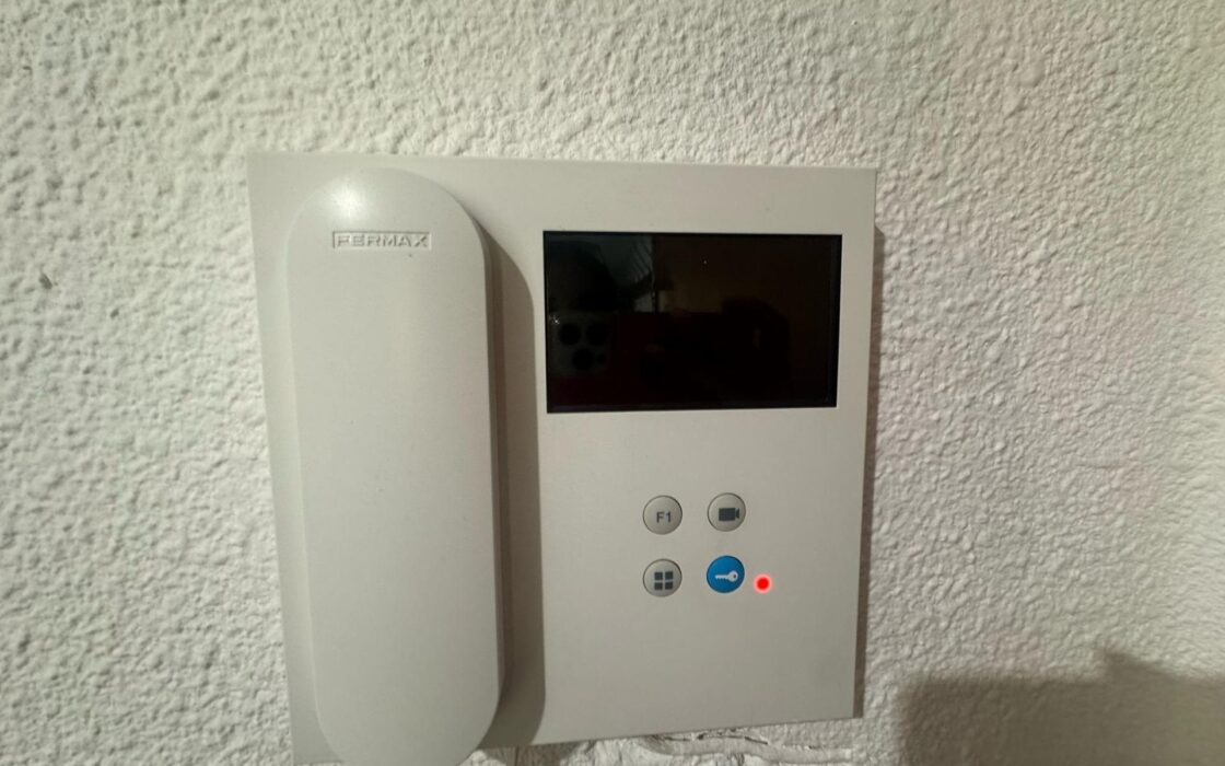 Просторная квартира 3 комнаты в Валенсии рядом с парком