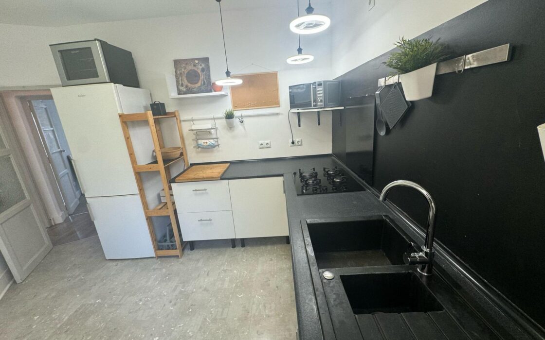 Просторная квартира 3 комнаты в Валенсии рядом с парком