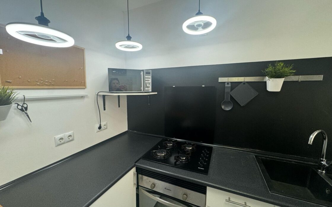 Просторная квартира 3 комнаты в Валенсии рядом с парком