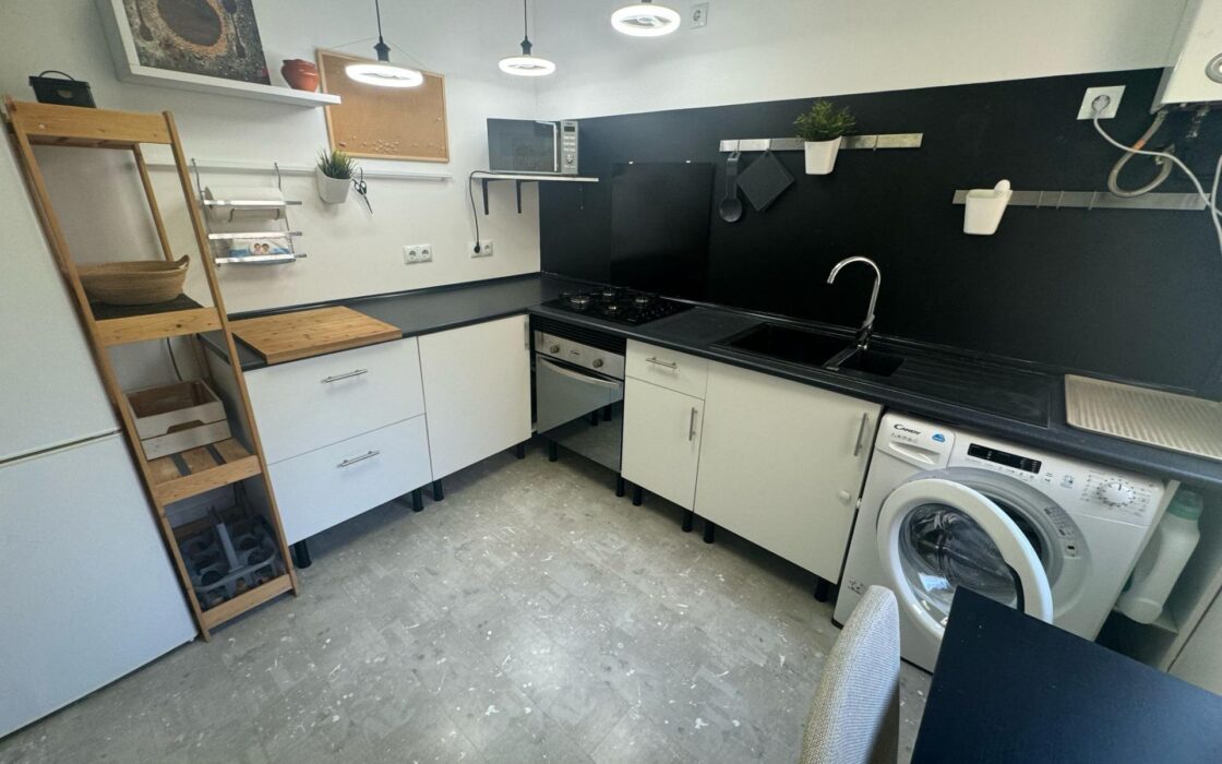 Просторная квартира 3 комнаты в Валенсии рядом с парком