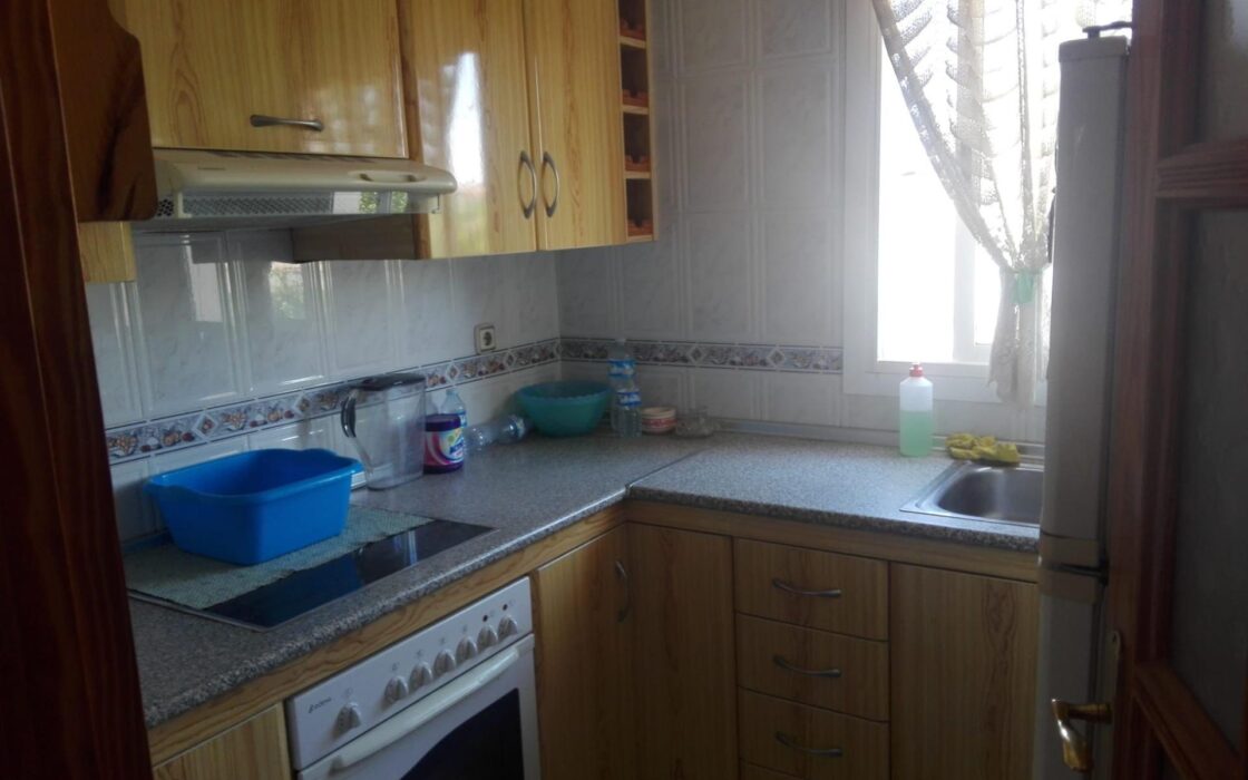 Дом в Ориуэла Коста с террасой и частным бассейном 169 кв.м