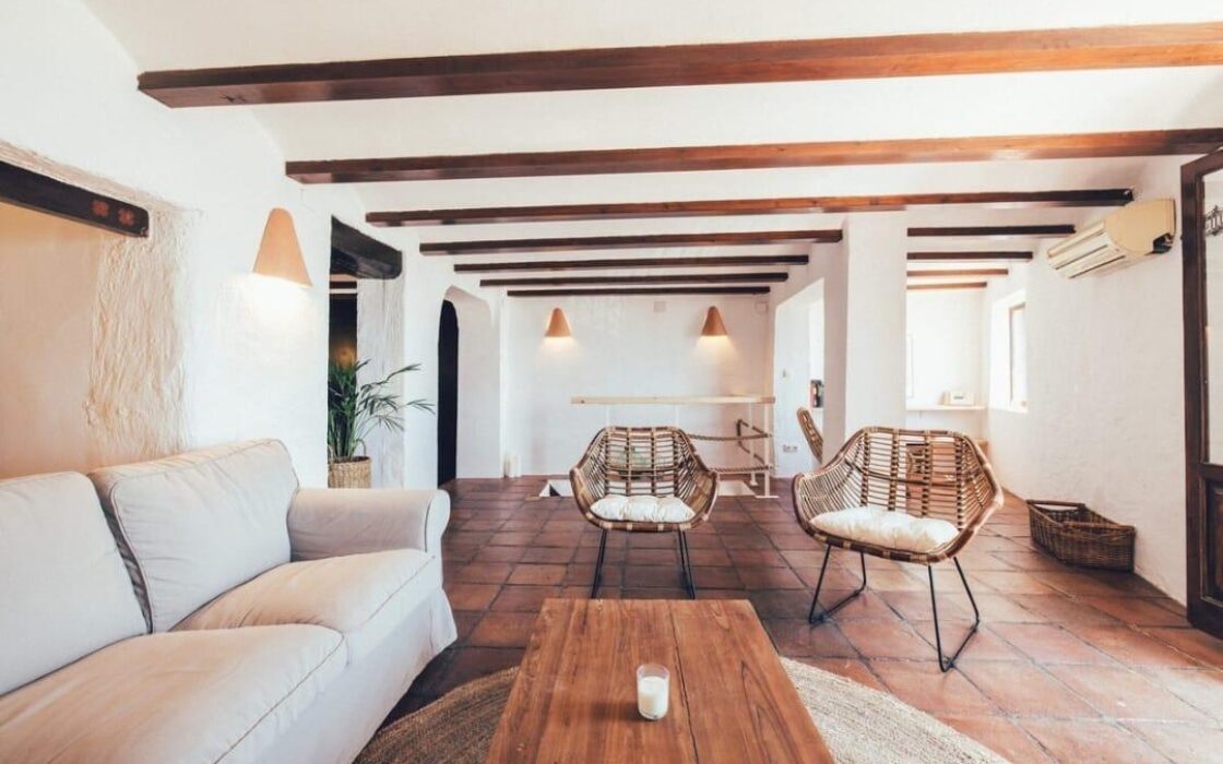 Уютный Дом с Балконом в Альтеа, 95 кв.м, 2 Спальни