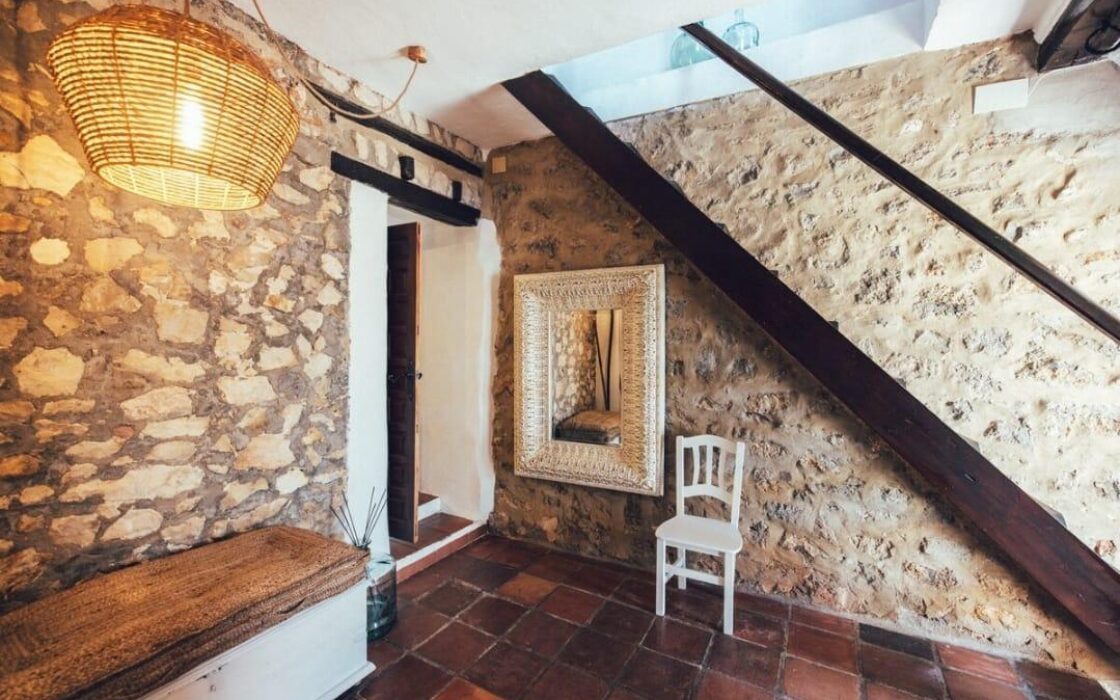 Уютный Дом с Балконом в Альтеа, 95 кв.м, 2 Спальни