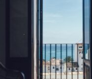 Уютный Дом с Балконом в Альтеа, 95 кв.м, 2 Спальни