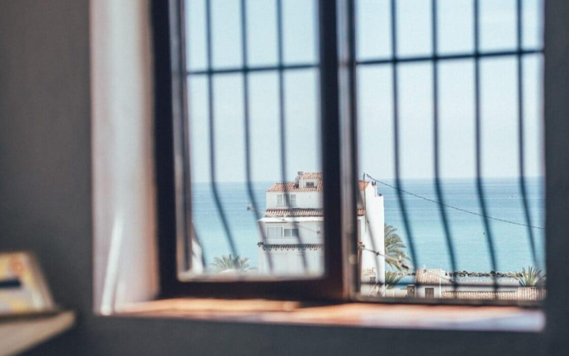 Уютный Дом с Балконом в Альтеа, 95 кв.м, 2 Спальни