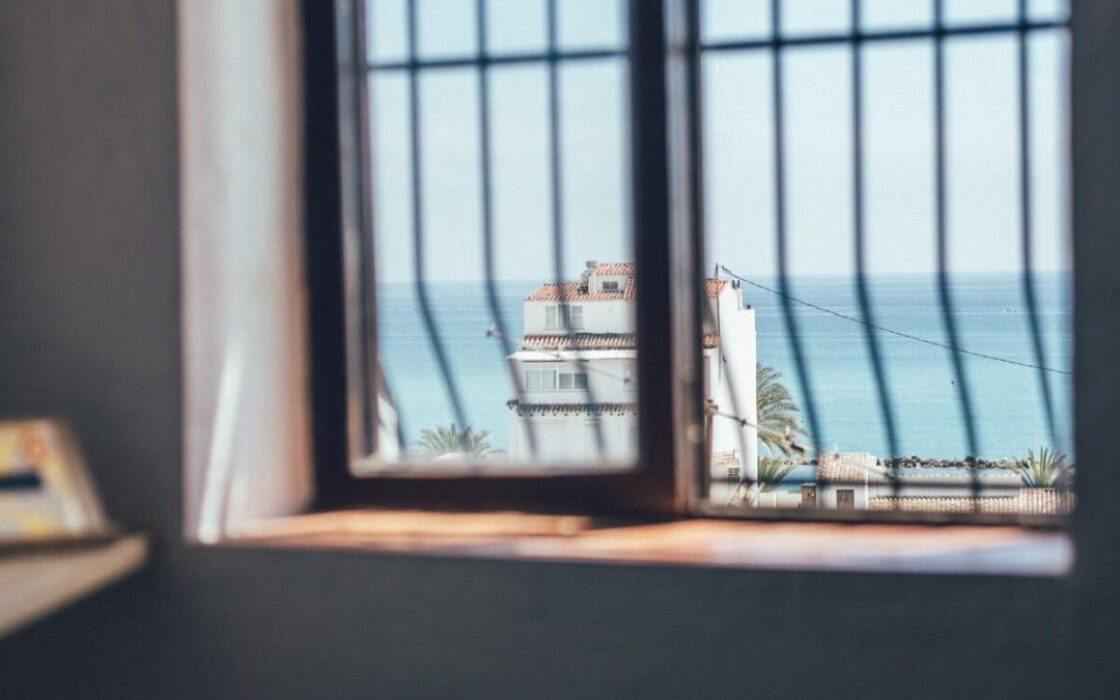 Уютный Дом с Балконом в Альтеа, 95 кв.м, 2 Спальни