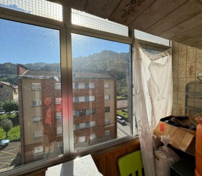 Яскравий пентхаус в Коригосі з панорамним видом на гори