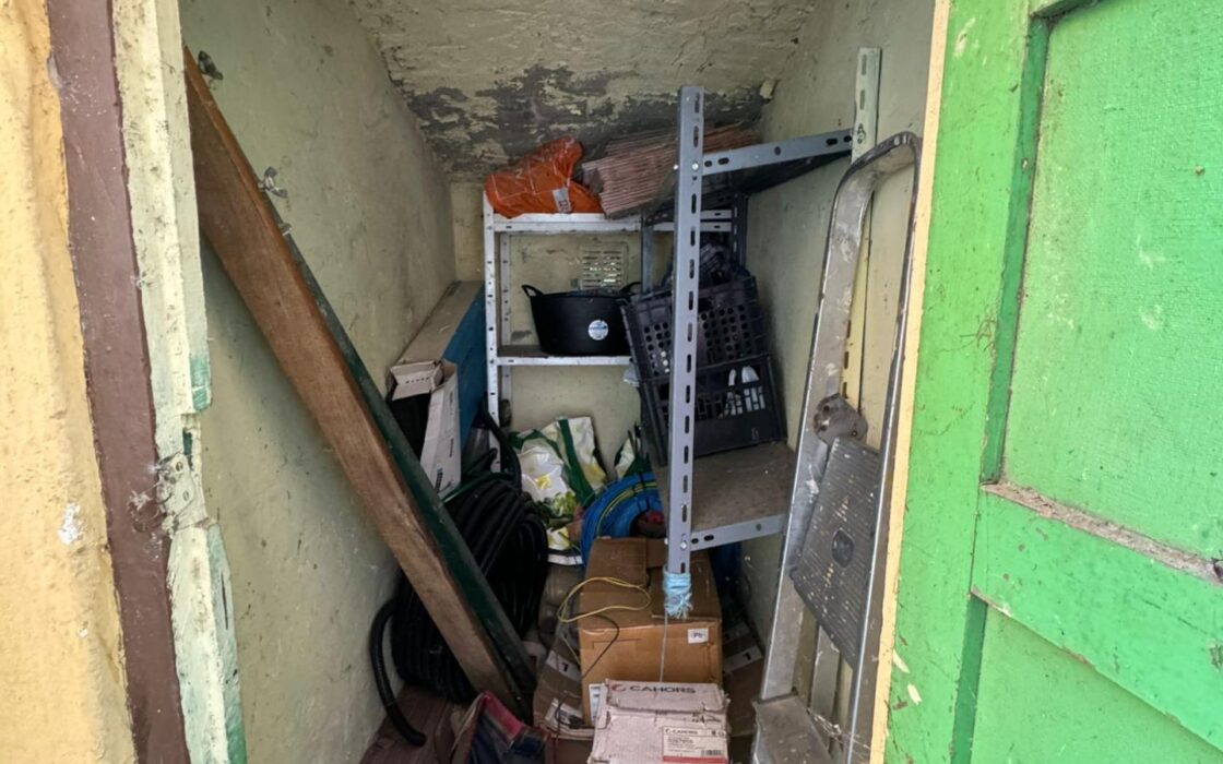 Яркий пентхаус в Коригосе с панорамным видом на горы