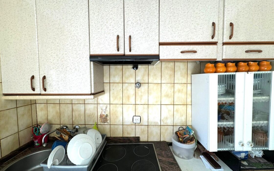 Яркий пентхаус в Коригосе с панорамным видом на горы