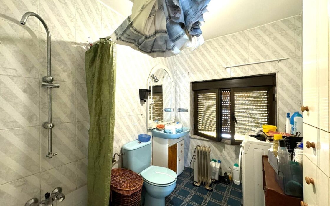 Яркий пентхаус в Коригосе с панорамным видом на горы