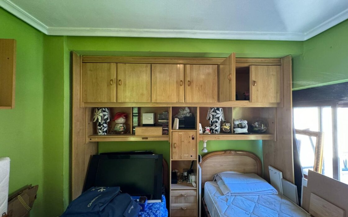 Яркий пентхаус в Коригосе с панорамным видом на горы