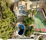 Роскошный дом с террасой и бассейном в Альтеа 605 кв.м