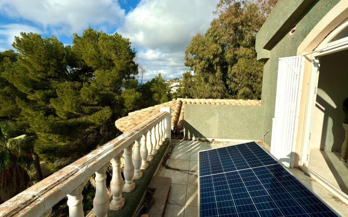 Роскошный дом с террасой и бассейном в Альтеа 605 кв.м