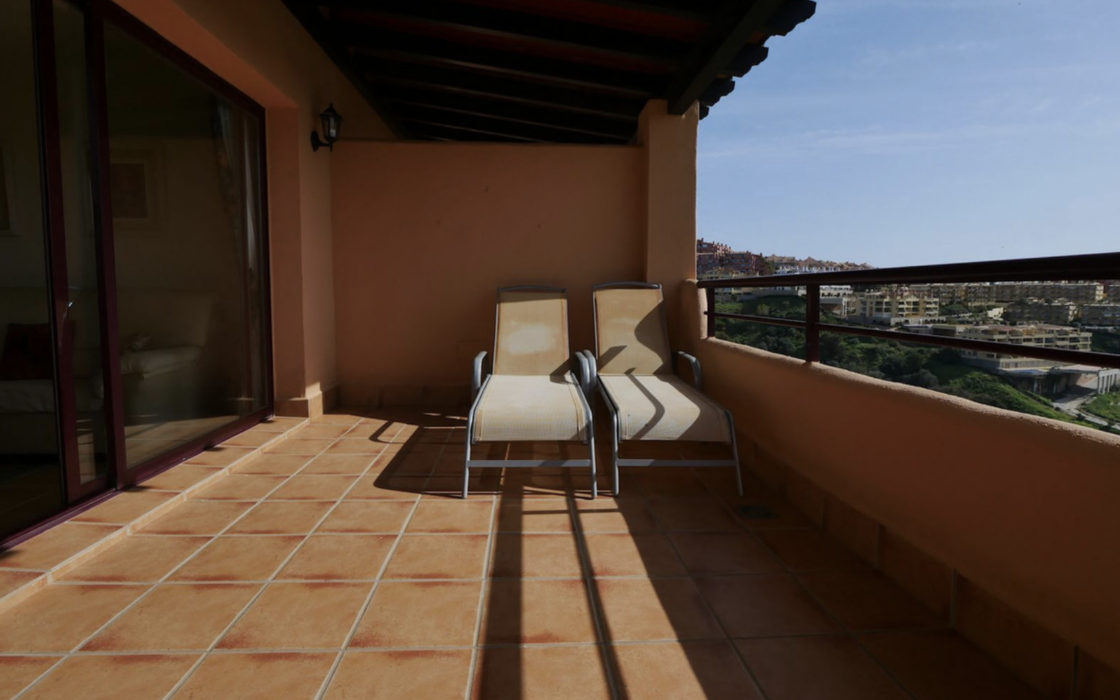 Двухкомнатная квартира в Малаге с видом на море 87 кв.м