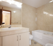 Двухкомнатная квартира в Малаге с видом на море 87 кв.м