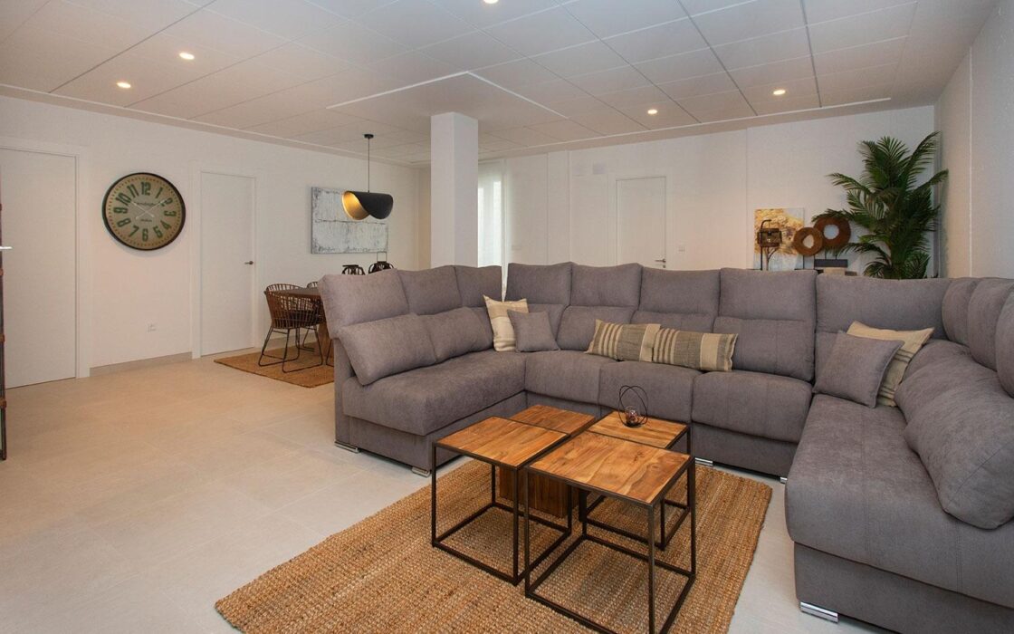 Шале в Хондон-де-лас-Ньевес с террасой и бассейном 228 кв.м