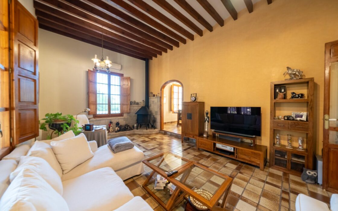 Іспанське помістя з терасою в Мучамьеле 1350 кв.м