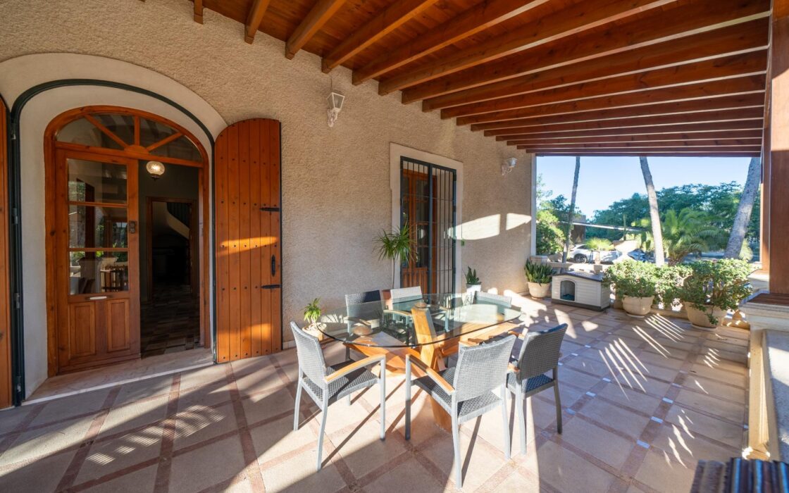 Іспанське помістя з терасою в Мучамьеле 1350 кв.м