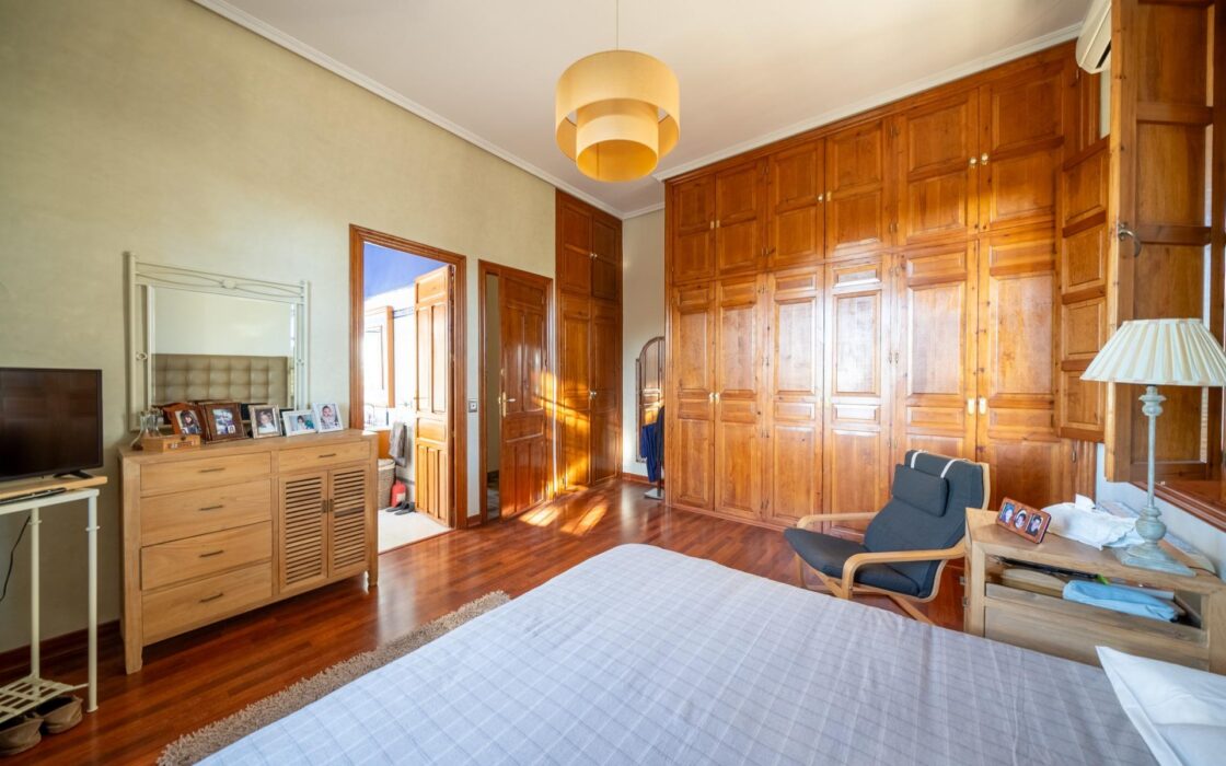 Іспанське помістя з терасою в Мучамьеле 1350 кв.м