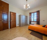 Іспанське помістя з терасою в Мучамьеле 1350 кв.м