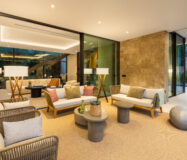 Роскошная вилла с террасой в Нуэва Андалусия 785 кв.м