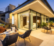 Роскошная вилла с террасой в Нуэва Андалусия 785 кв.м