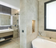 Роскошная вилла с террасой в Нуэва Андалусия 785 кв.м