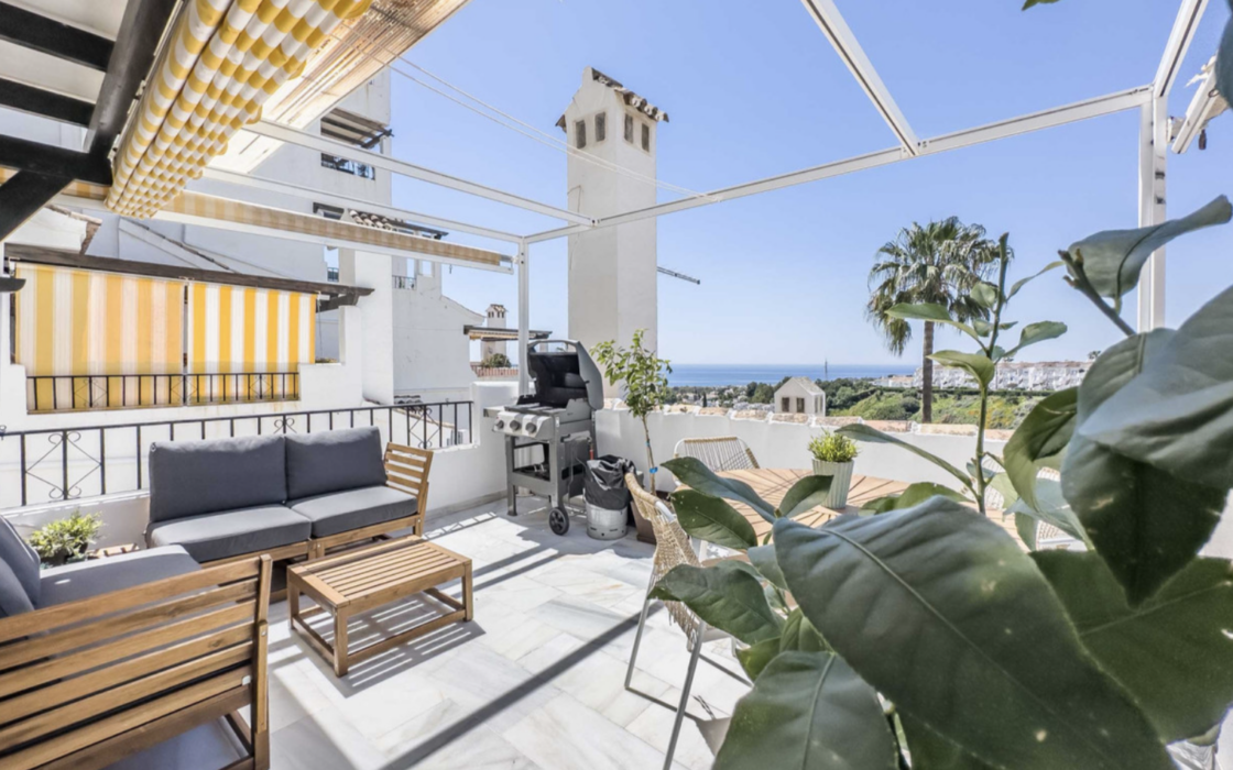 Прекрасная 2-комнатная квартира с видом на море в Михасе