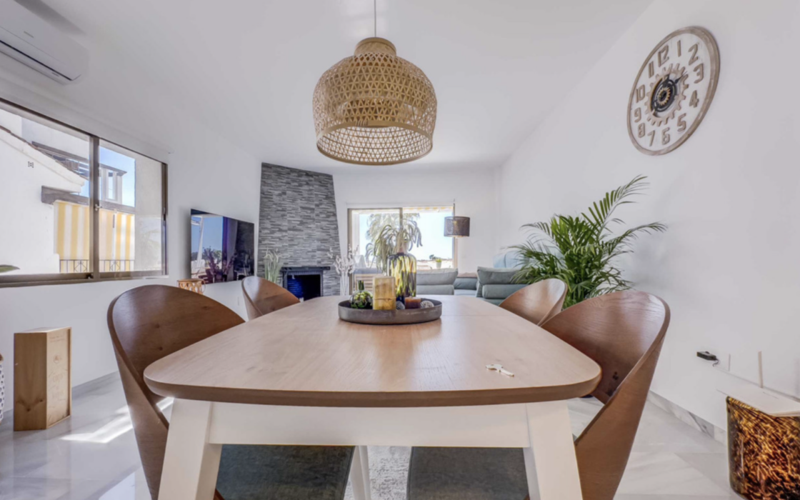 Прекрасная 2-комнатная квартира с видом на море в Михасе