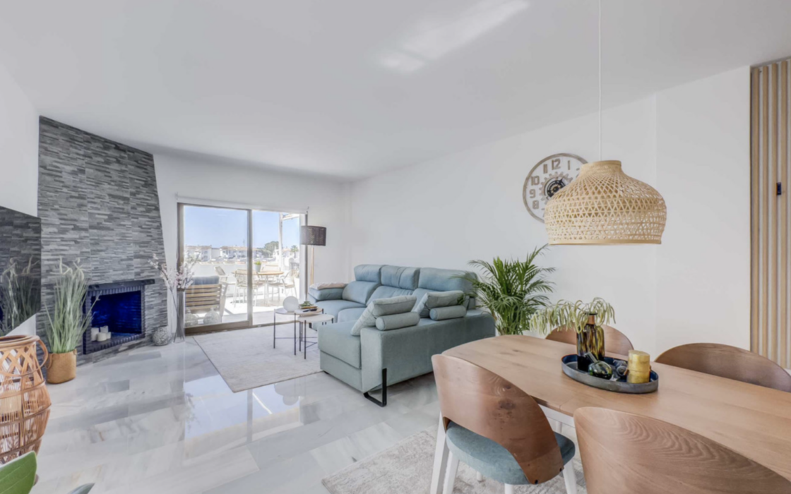 Прекрасная 2-комнатная квартира с видом на море в Михасе