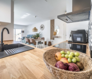 Прекрасная 2-комнатная квартира с видом на море в Михасе