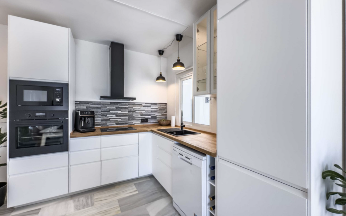 Прекрасная 2-комнатная квартира с видом на море в Михасе