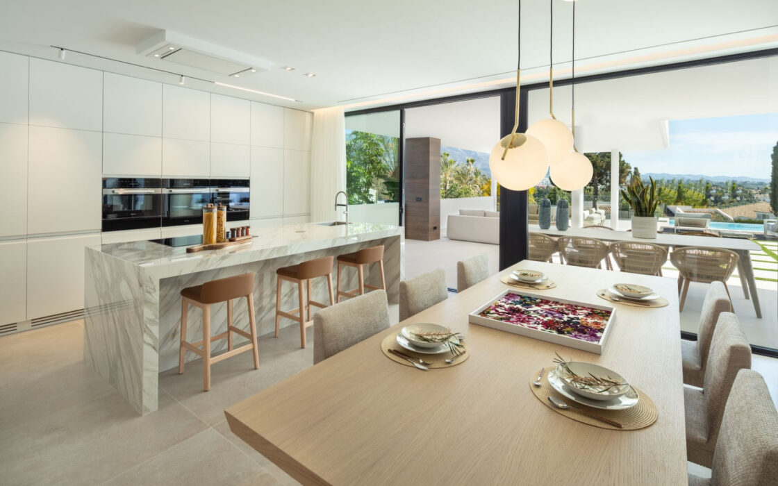 Вілла з панорамним видом в Новій Андалусії, 556 кв.м