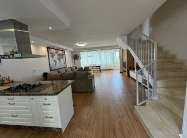 Прекрасный Реновированный Дом в Михас с Террасой 136 кв.м