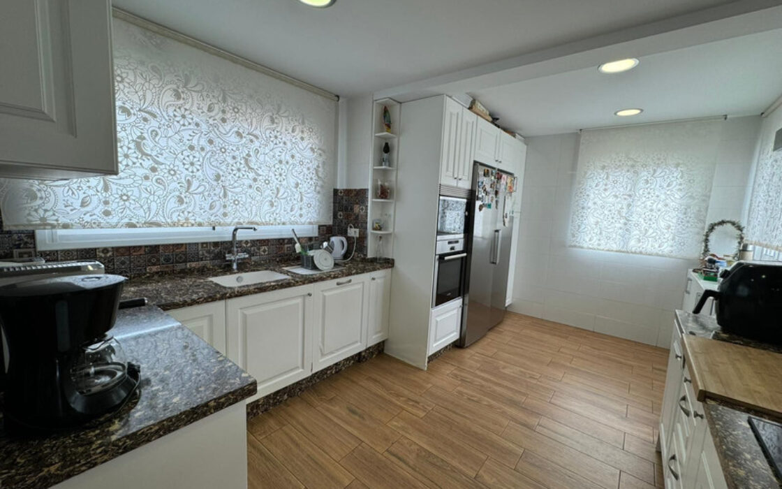 Прекрасный Реновированный Дом в Михас с Террасой 136 кв.м