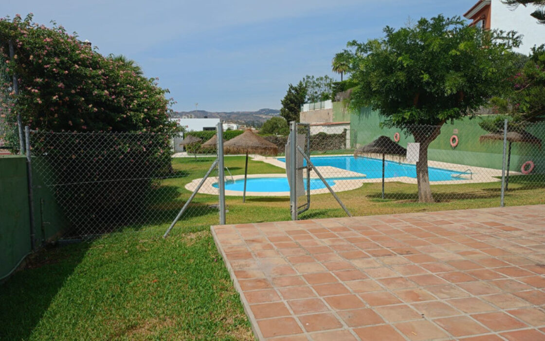 Прекрасный Реновированный Дом в Михас с Террасой 136 кв.м