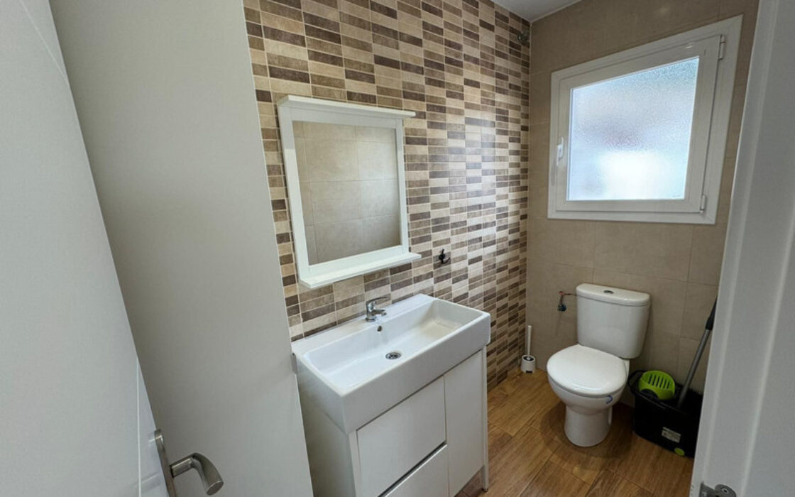 Прекрасный Реновированный Дом в Михас с Террасой 136 кв.м