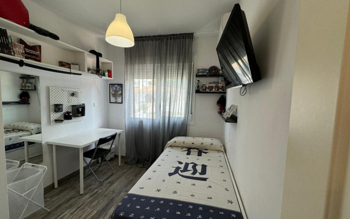 Прекрасный Реновированный Дом в Михас с Террасой 136 кв.м