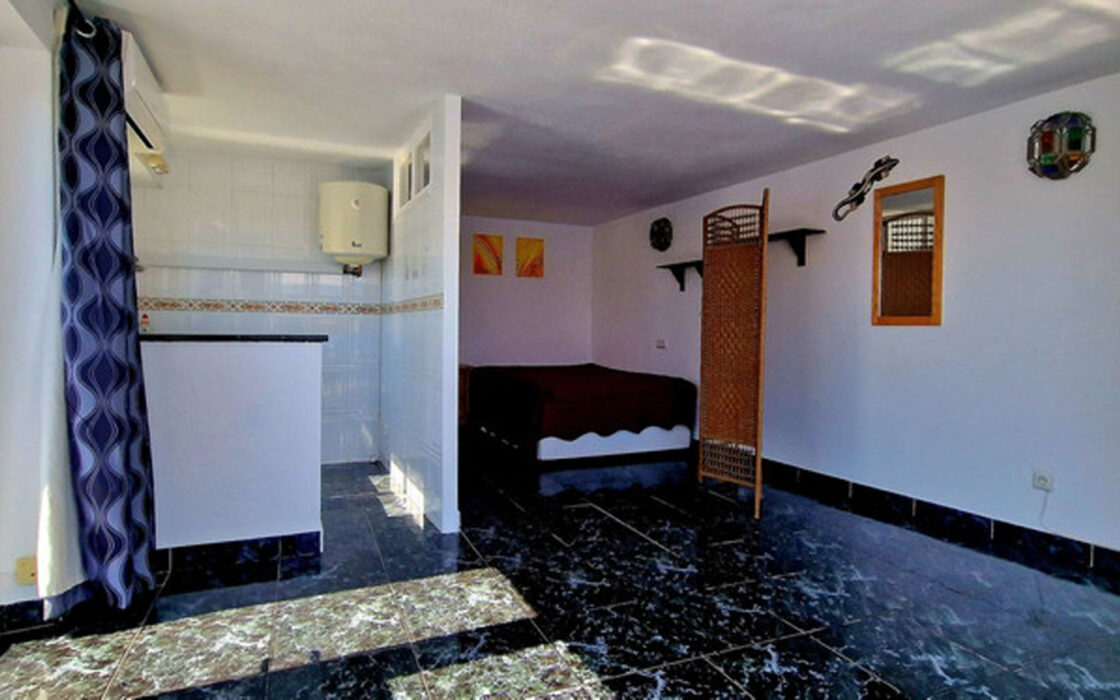 Изысканный дуплекс у моря в городе, 160 кв.м, терраса