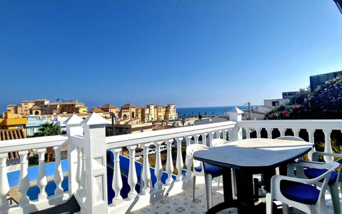 Изысканный дуплекс у моря в городе, 160 кв.м, терраса