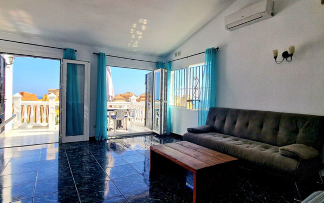 Изысканный дуплекс у моря в городе, 160 кв.м, терраса