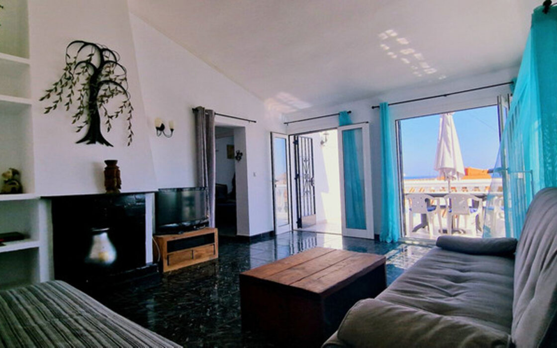 Изысканный дуплекс у моря в городе, 160 кв.м, терраса