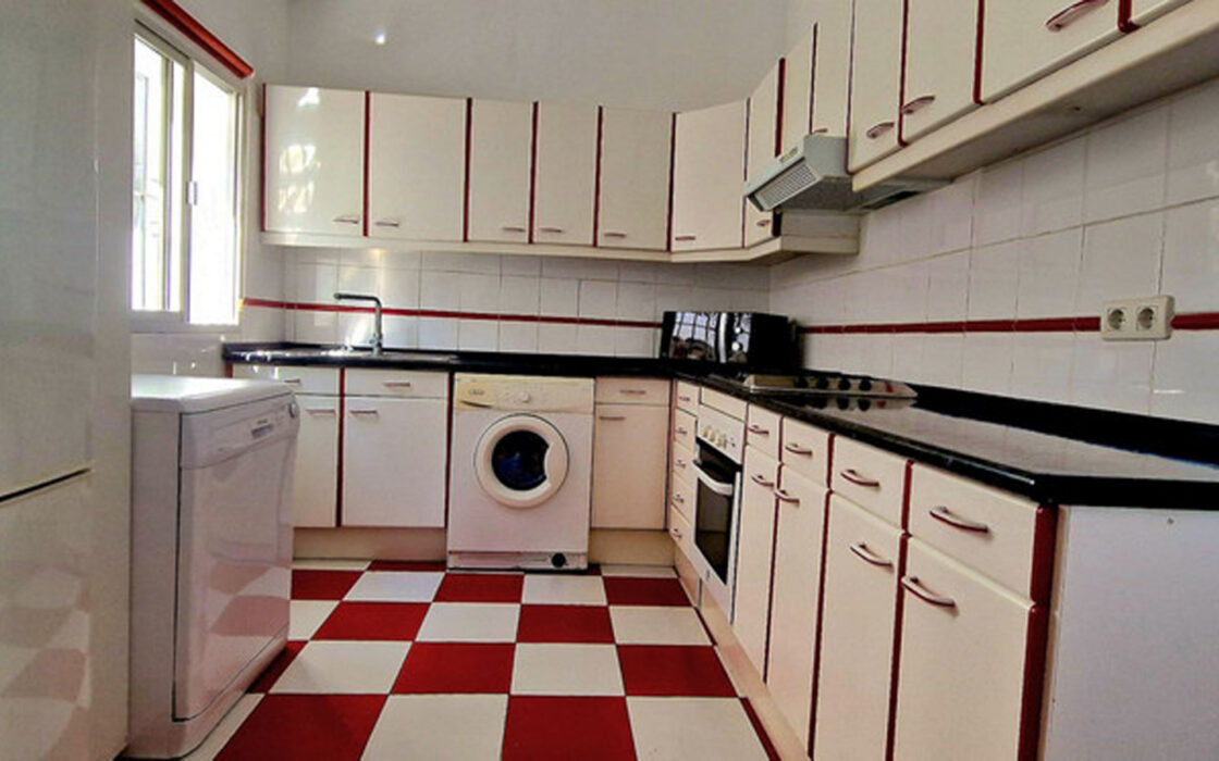 Изысканный дуплекс у моря в городе, 160 кв.м, терраса