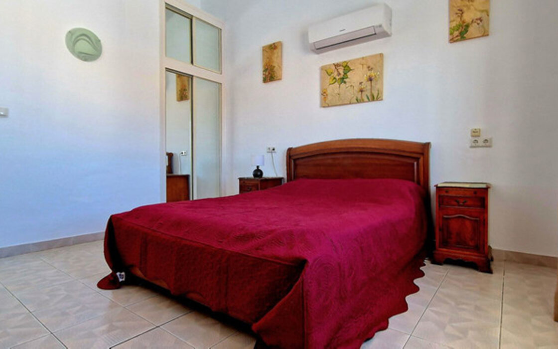 Изысканный дуплекс у моря в городе, 160 кв.м, терраса