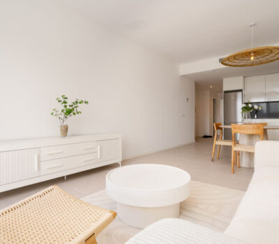 Апартаменты 2+1 с террасой у моря в Эстепоне 90 кв.м