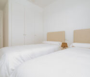 Апартаменти 2+1 з терасою біля моря в Естепоні 90 кв.м