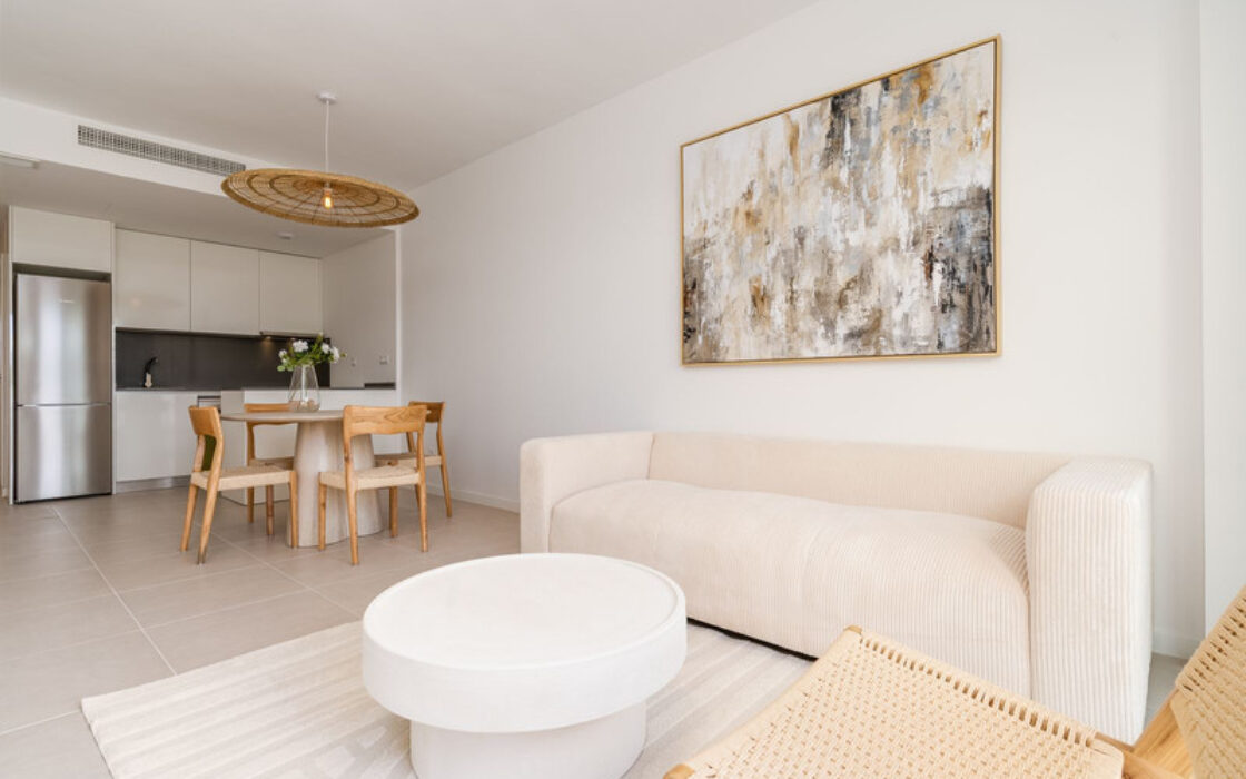 Апартаменти 2+1 з терасою біля моря в Естепоні 90 кв.м